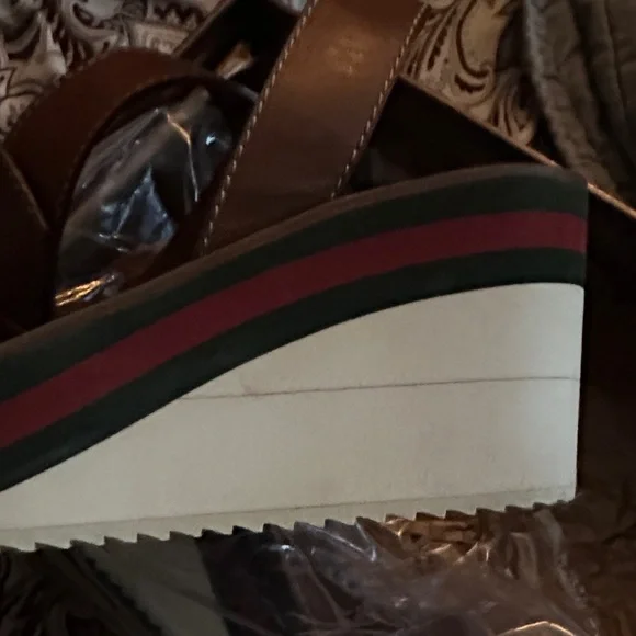 Gucci Brown and Green Wedge Sandals - Picture 2 of 9